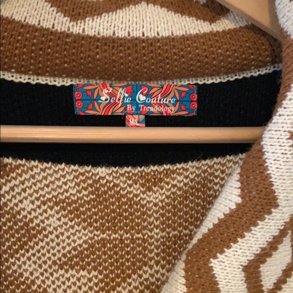 Sweater - Picture 3 of 3